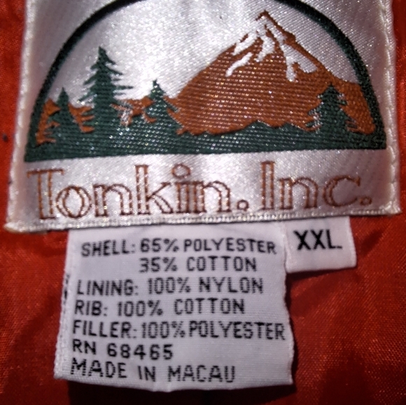 Tonkin Inc CAT Black Insulated Bomber Jacket with Red Accents In A Size XXL. - Picture 4 of 9